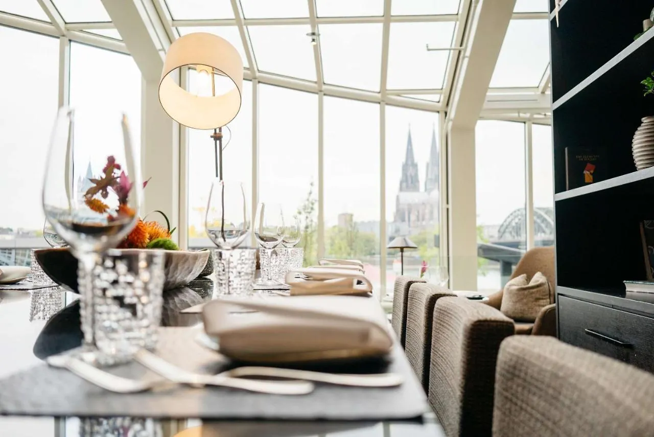 Hyatt Regency Koeln Otel  Köln